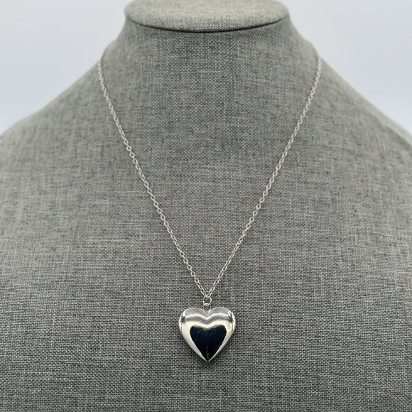NWT Silver Heart Locket Necklace – “I Love You” Engraved Pendant - Picture 3 of 5